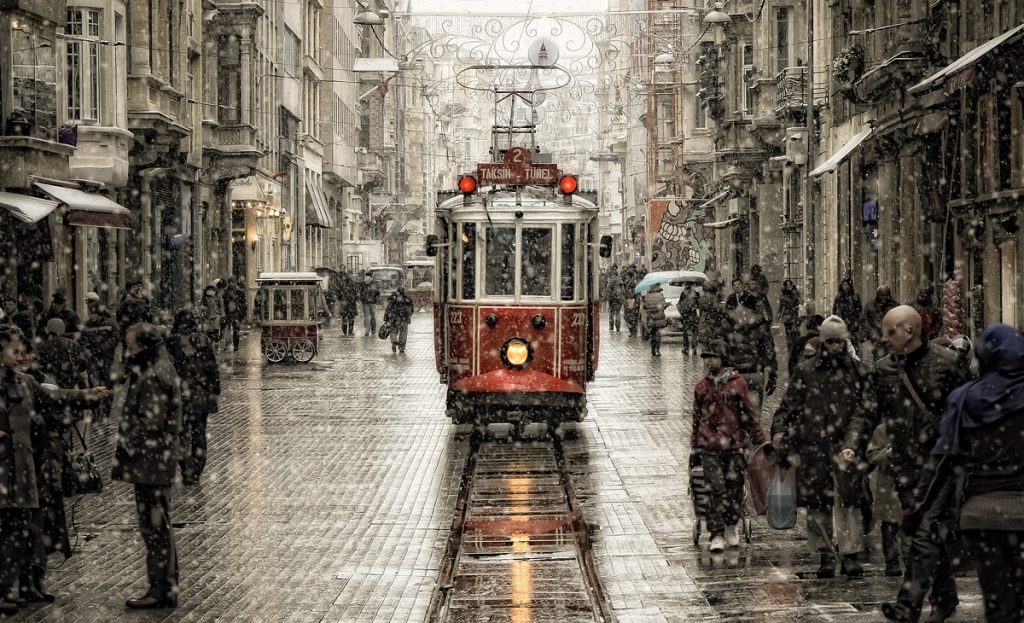 istiklal caddesi İstanbulda Gezilecek Yerler, Görülmesi Gereken En Güzel Yerlerler.