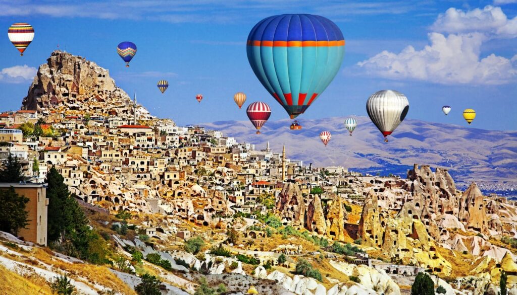 kapadokya tatil paketleri 1024x586 Tatil  Türkiyede tatile gidilecek yerler. Ailece Gidilecek Tatil Yerleri