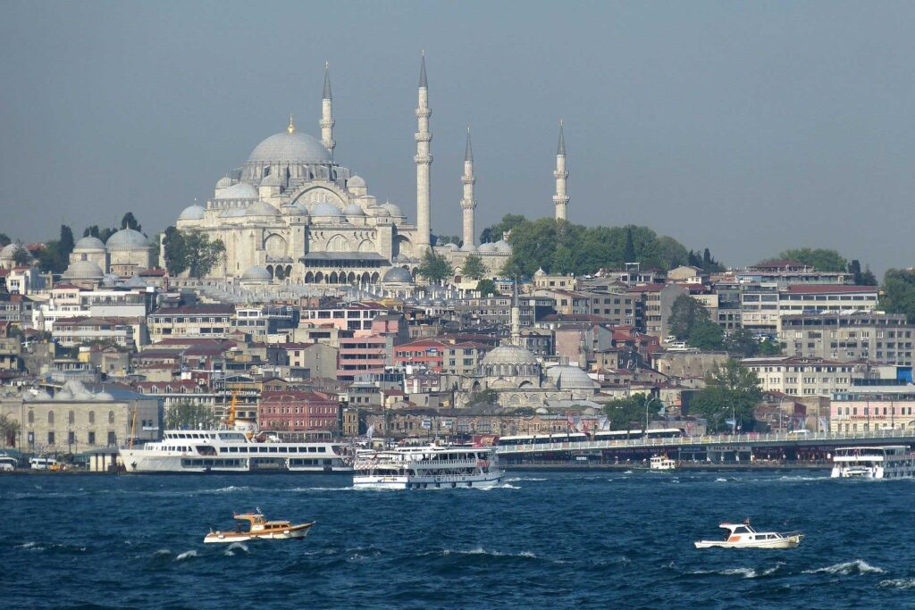 suleymaniye camii 1024x683 İstanbulda Gezilecek Yerler, Görülmesi Gereken En Güzel Yerlerler.